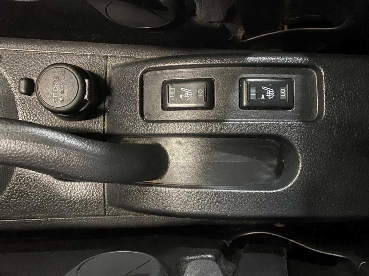 Ниссан Тиида б/у, 2013, Механическая. Фото: #13