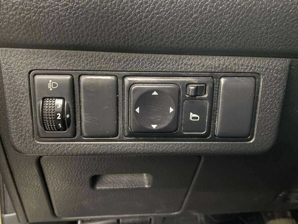 Ниссан Тиида б/у, 2013, Механическая. Фото: #14