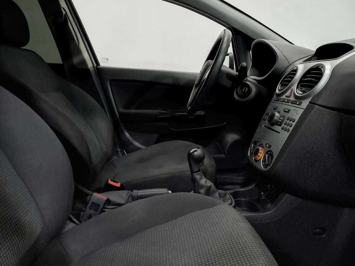 Опель Корса б/у, 2012, Механическая. Фото: #9