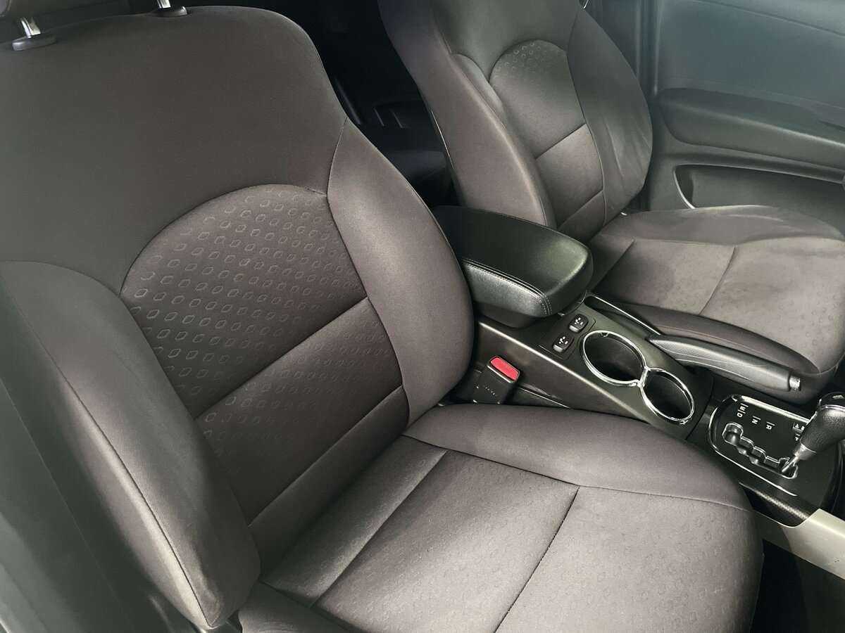 Сан-Ён Актион б/у, 2012, Автоматическая. Фото: #16