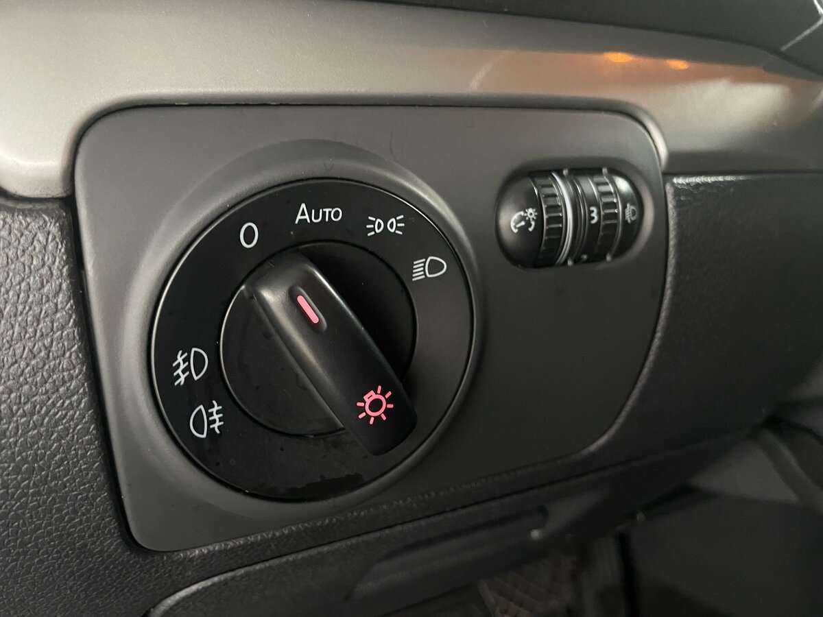 Volkswagen Golf б/у, 2012, Роботизированная. Фото: #14