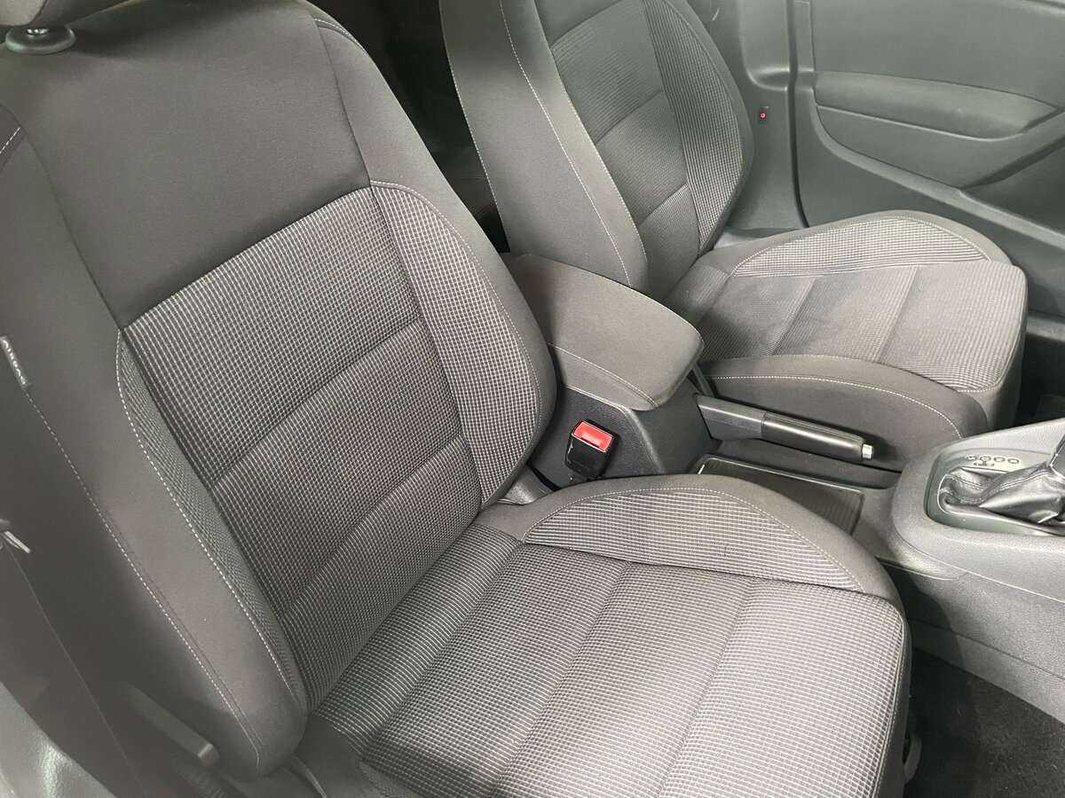 Volkswagen Golf б/у, 2012, Роботизированная. Фото: #17