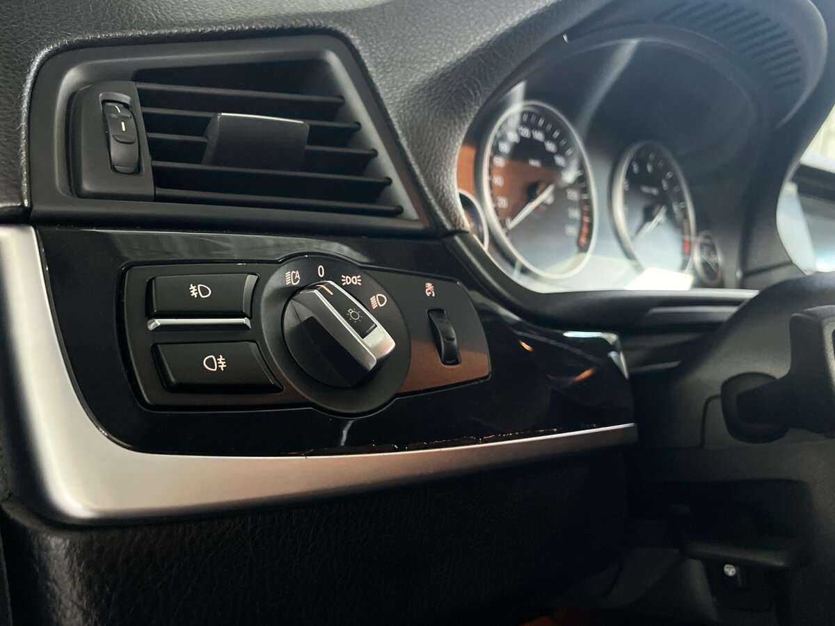 БМВ 5 серии б/у, 2012, Автоматическая. Фото: #13