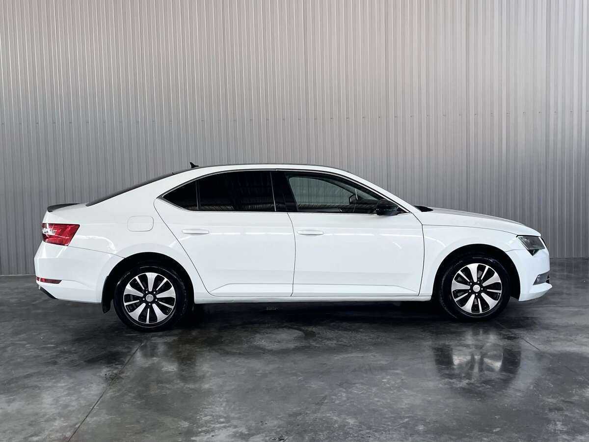 Skoda Superb б/у, 2015, Роботизированная. Фото: #3