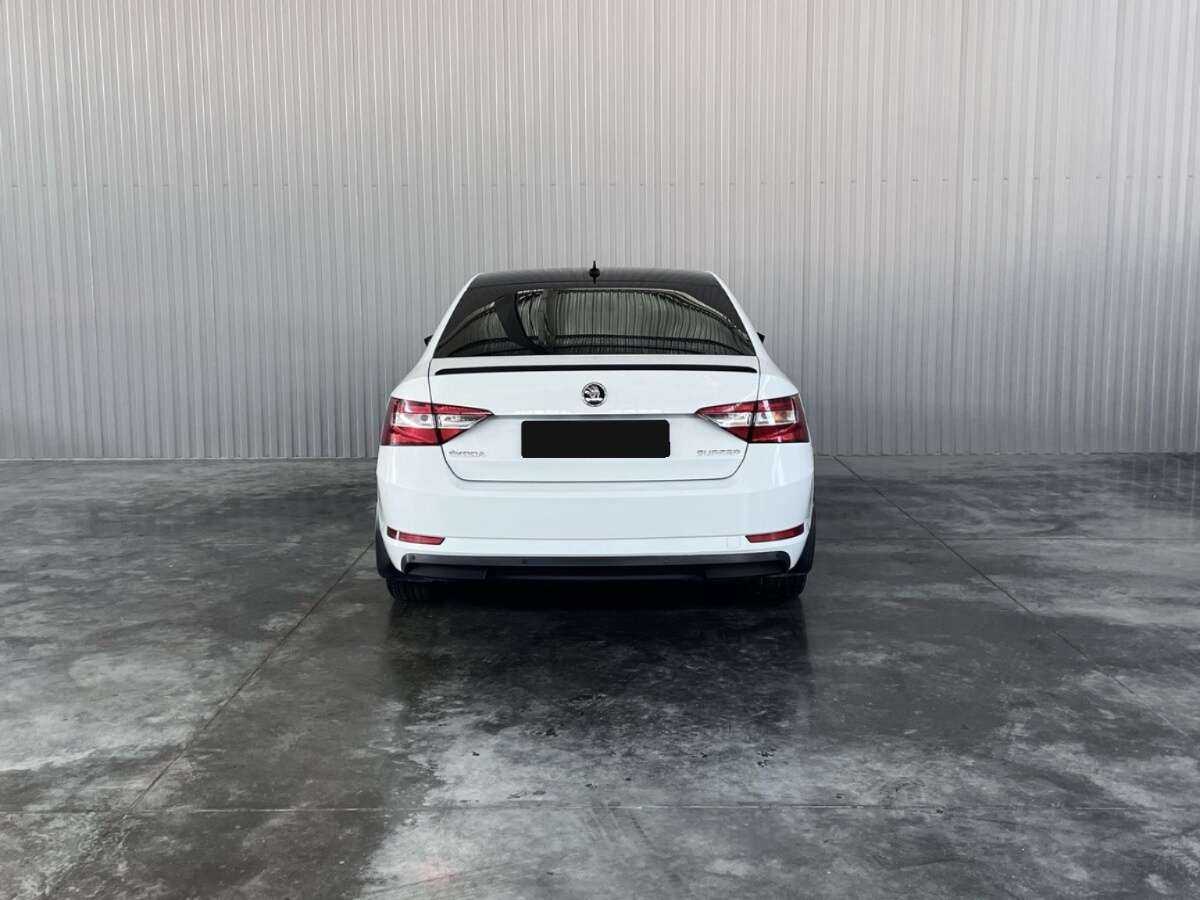 Skoda Superb б/у, 2015, Роботизированная. Фото: #5