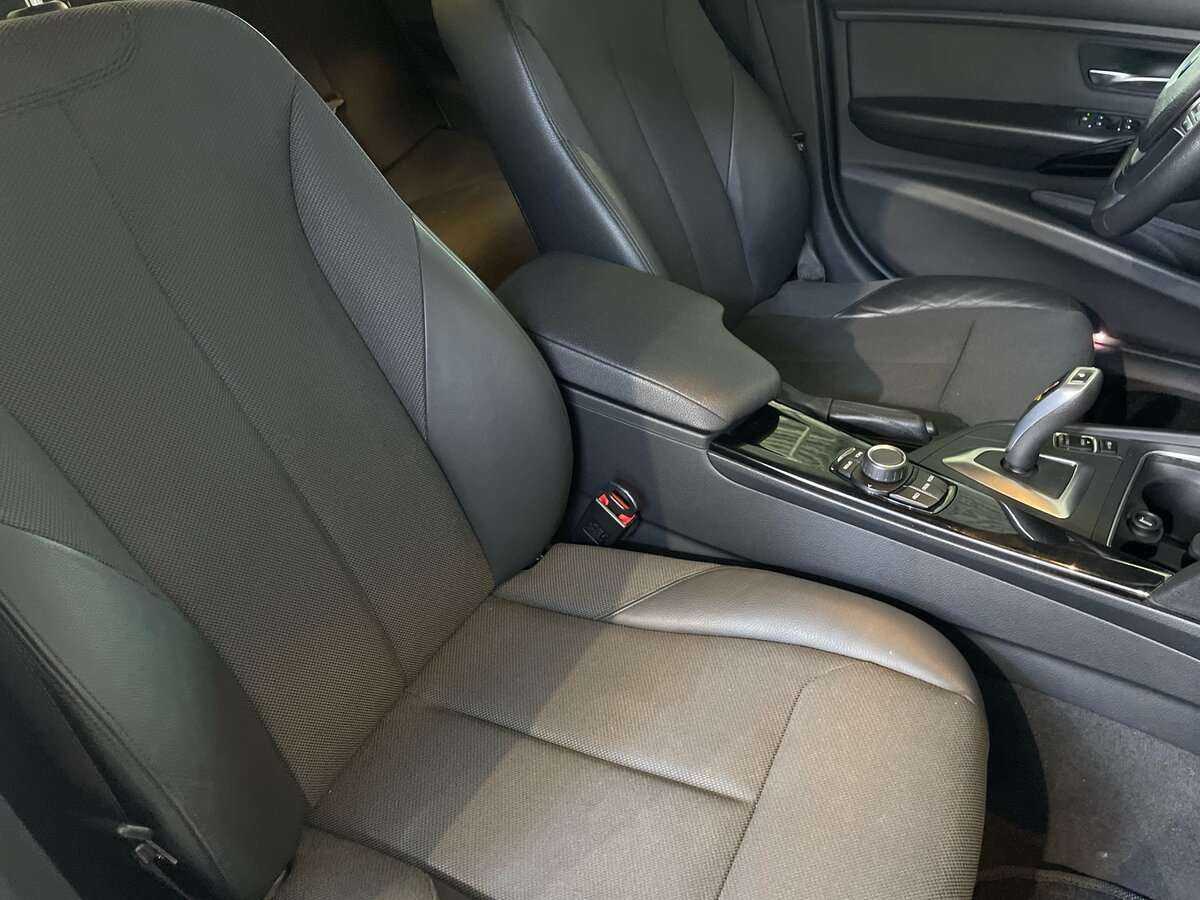 БМВ 3 серии б/у, 2018, Автоматическая. Фото: #18