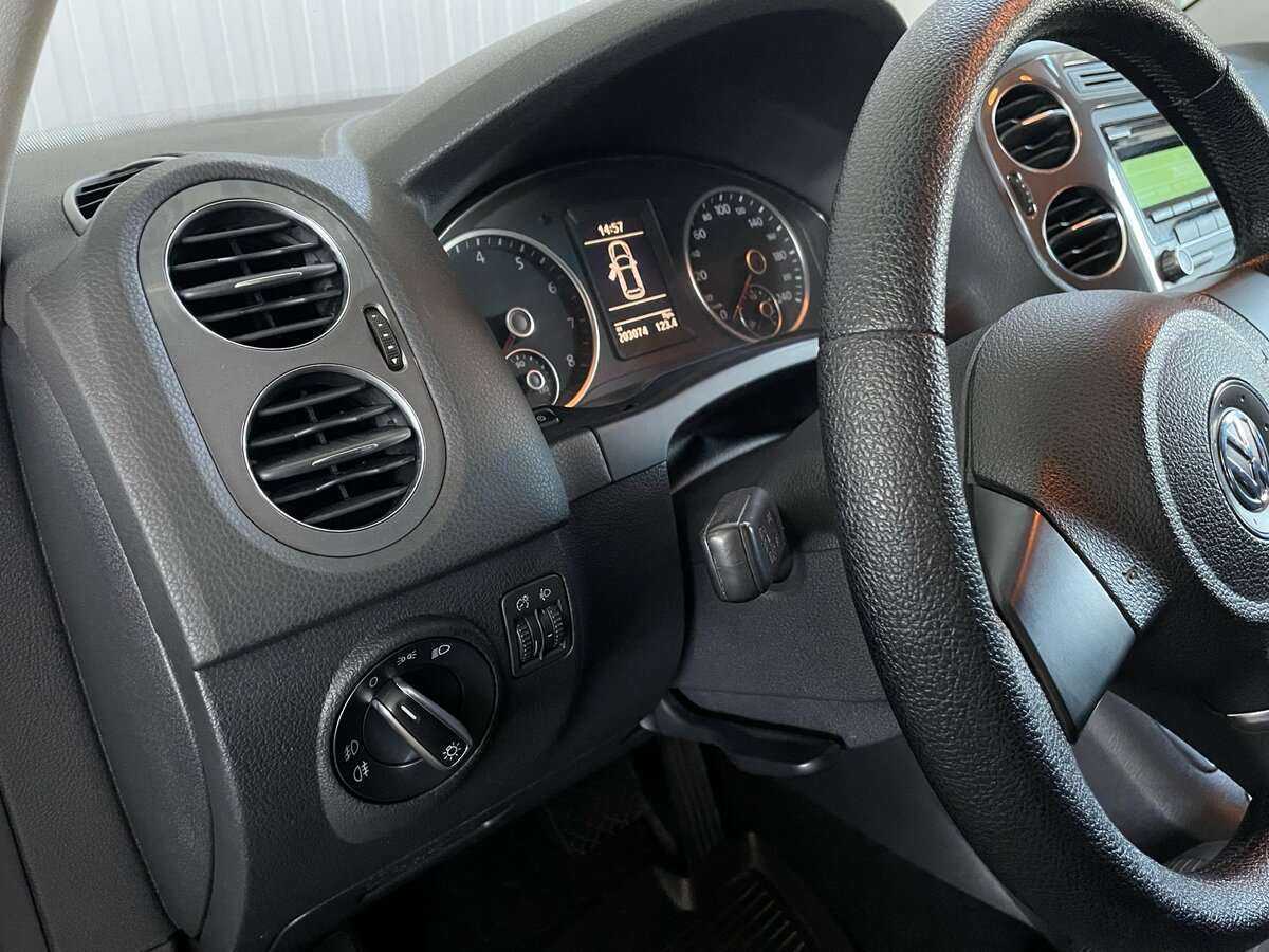 Volkswagen Tiguan б/у, 2014, Роботизированная. Фото: #12