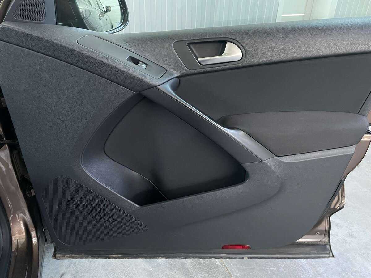 Volkswagen Tiguan б/у, 2014, Роботизированная. Фото: #19