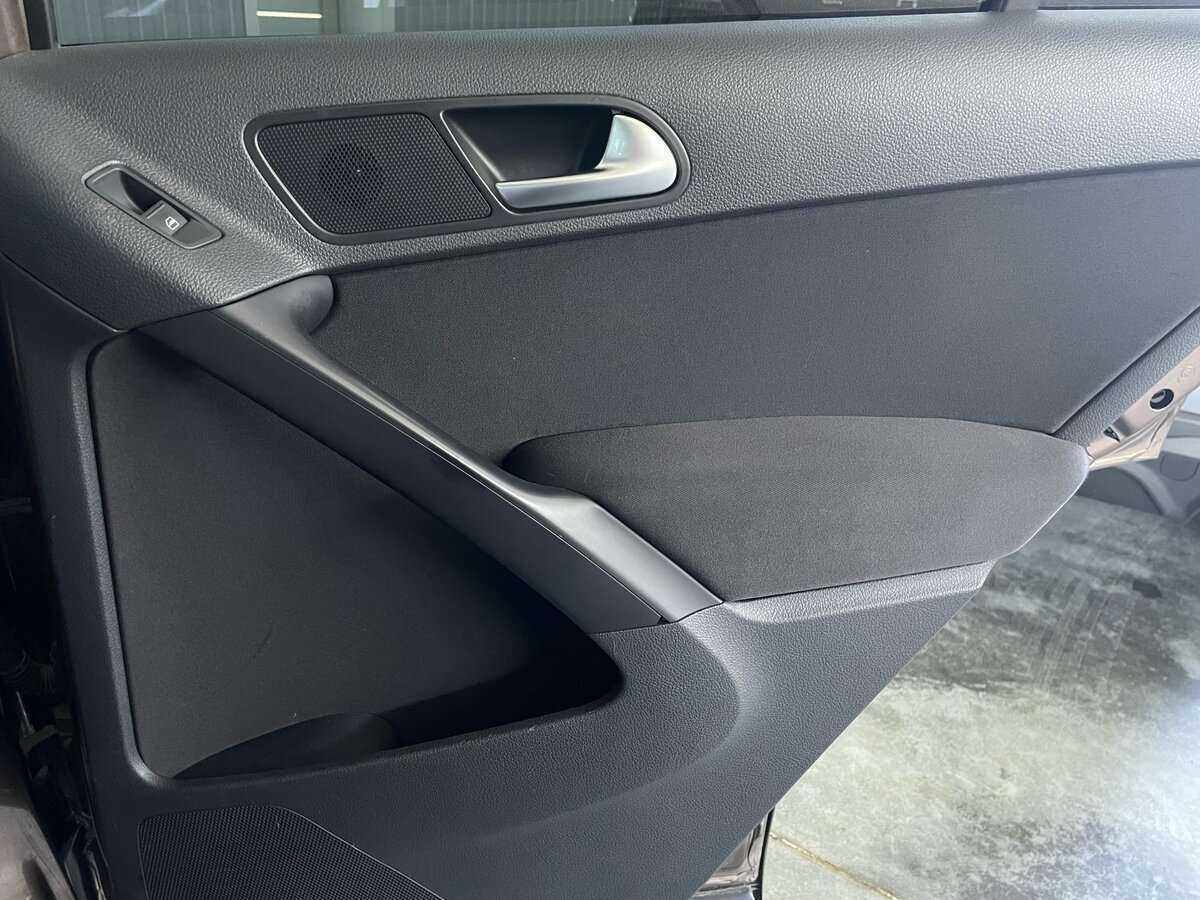 Volkswagen Tiguan б/у, 2014, Роботизированная. Фото: #20