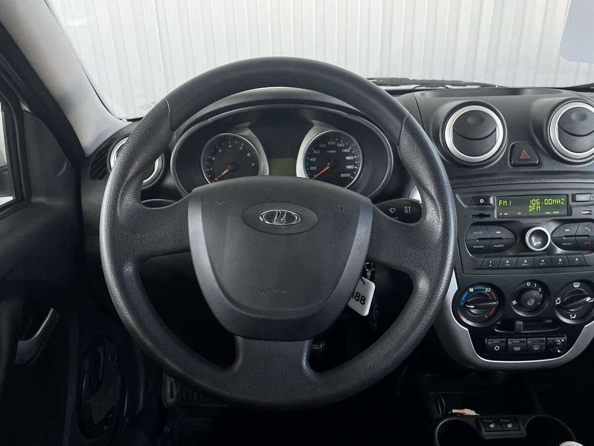 Лада (ВАЗ) Гранта б/у, 2016, Механическая. Фото: #9