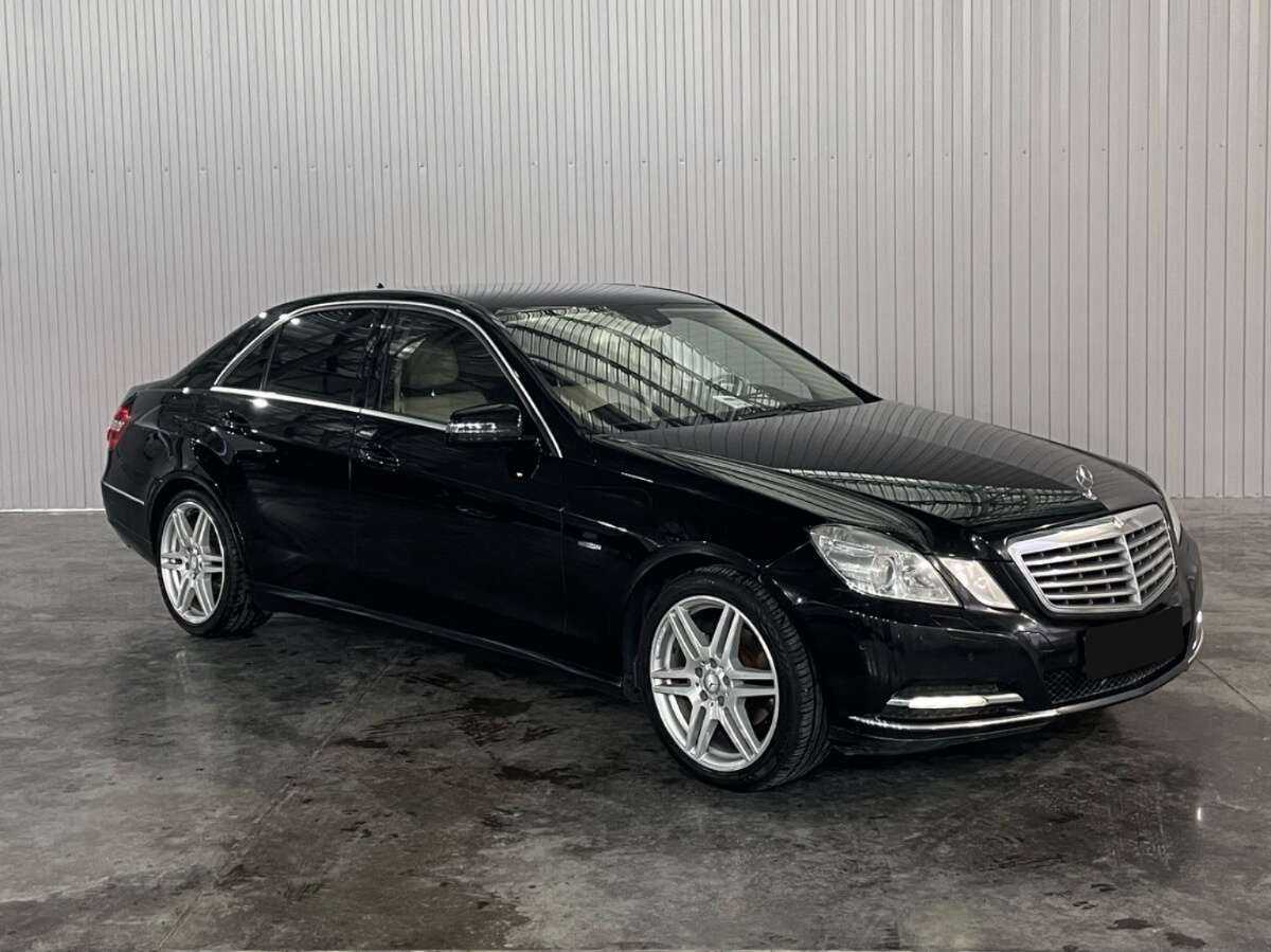 Мерседес-Бенц Е-Класс б/у, 2012, Автоматическая. Фото: #1