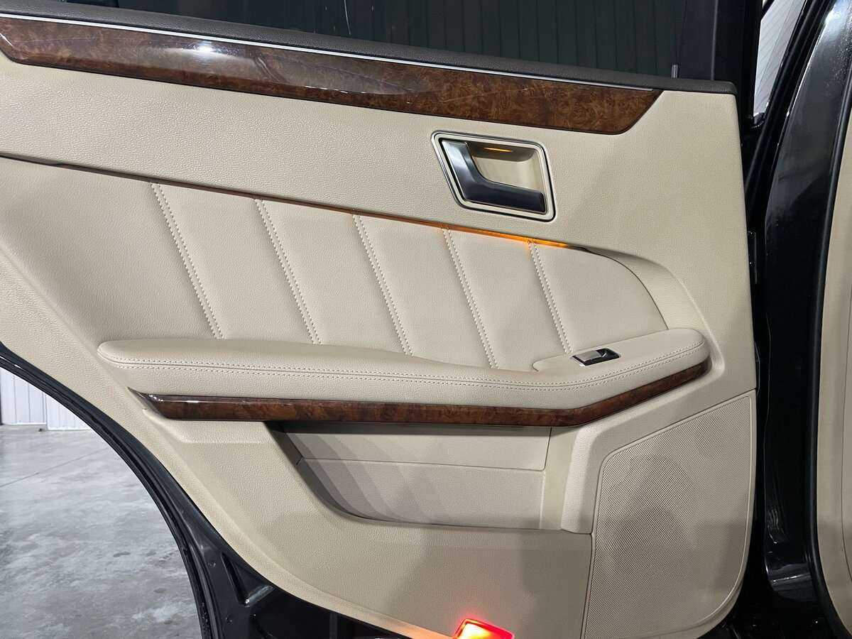 Мерседес-Бенц Е-Класс б/у, 2012, Автоматическая. Фото: #18