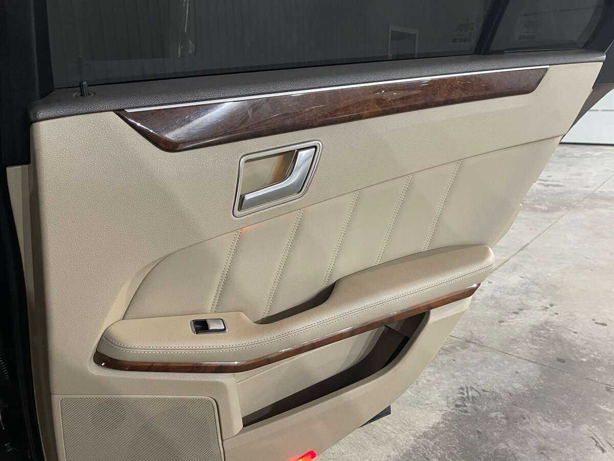 Мерседес-Бенц Е-Класс б/у, 2012, Автоматическая. Фото: #21