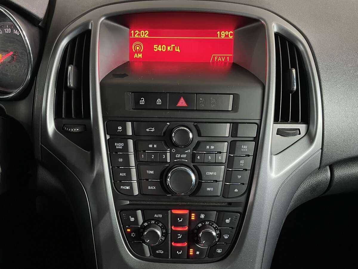 Опель Астра б/у, 2013, Автоматическая. Фото: #11