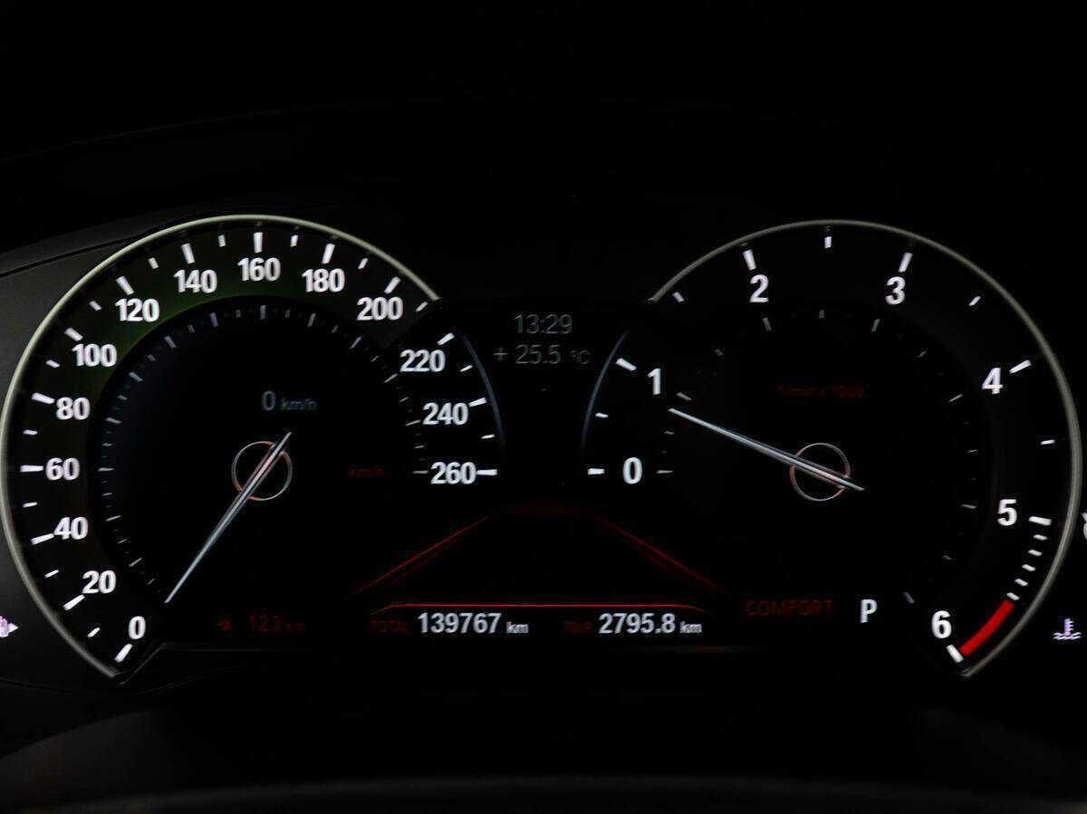 БМВ 5 серии б/у, 2017, Автоматическая. Фото: #12