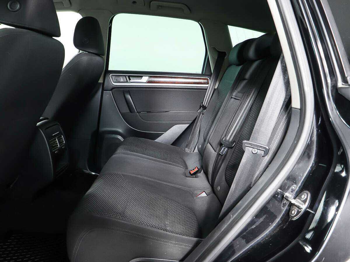 Volkswagen Touareg б/у, 2013, Автоматическая. Фото: #9
