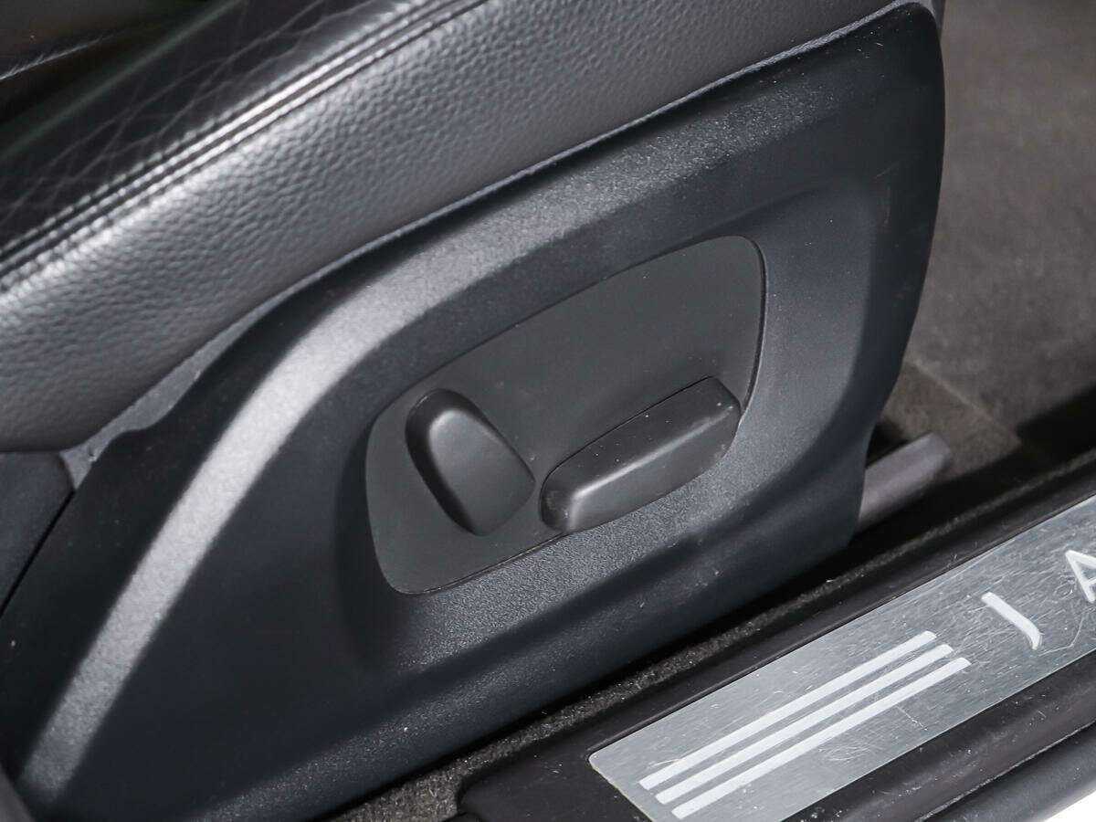 Jaguar XF б/у, 2013, Автоматическая. Фото: #15