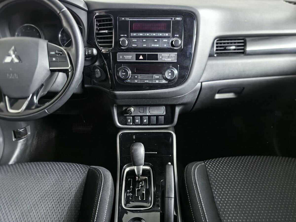 Митсубиши Оутлэндер б/у, 2018, Вариатор. Фото: #9