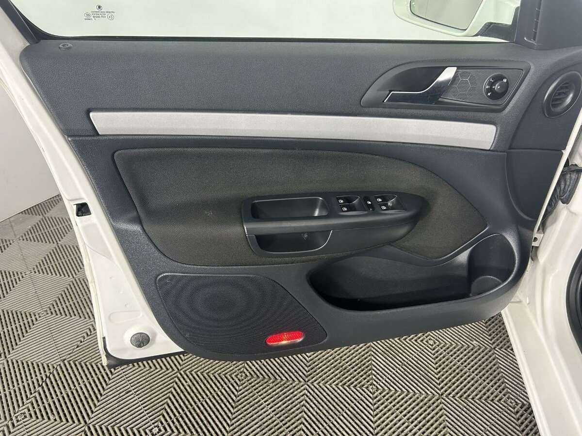 Шкода Октавия б/у, 2012, Механическая. Фото: #7