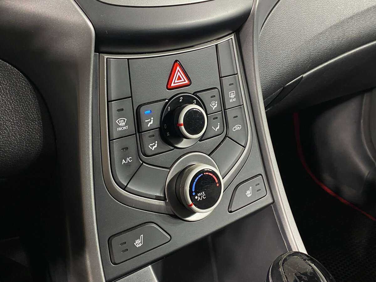 Hyundai Elantra б/у, 2015, Автоматическая. Фото: #11