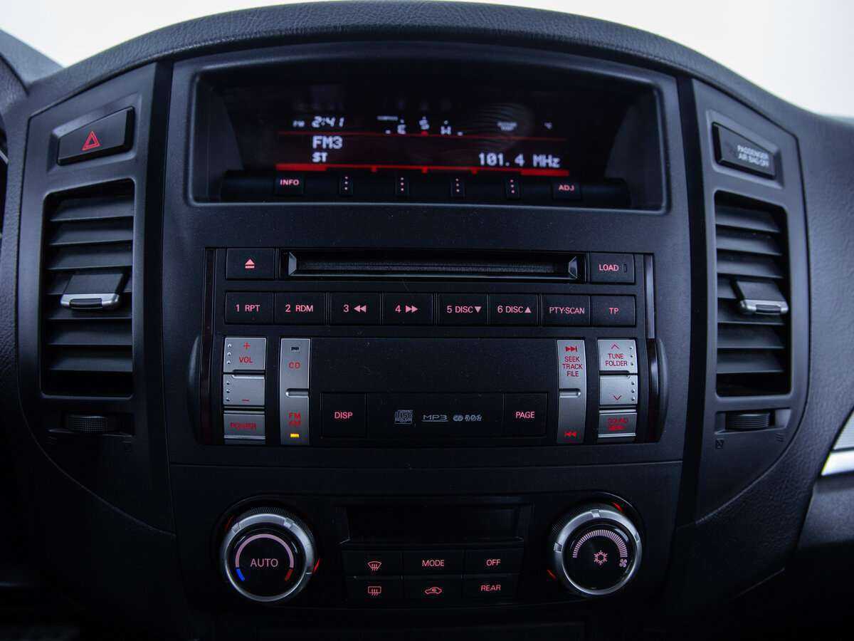 Митсубиши Паджеро б/у, 2012, Автоматическая. Фото: #11