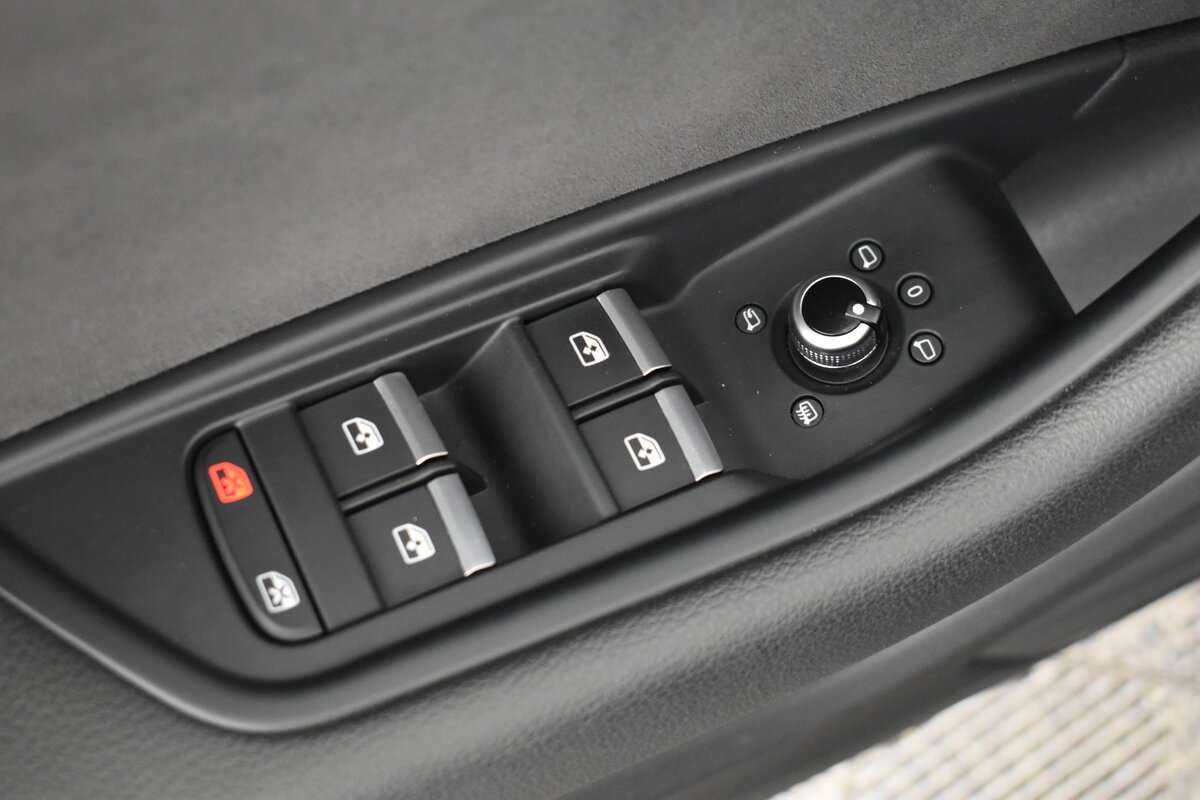 Ауди А4 б/у, 2018, Роботизированная. Фото: #10