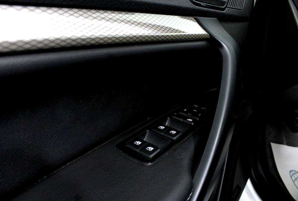 Лада (ВАЗ) Веста б/у, 2023, Механическая. Фото: #6