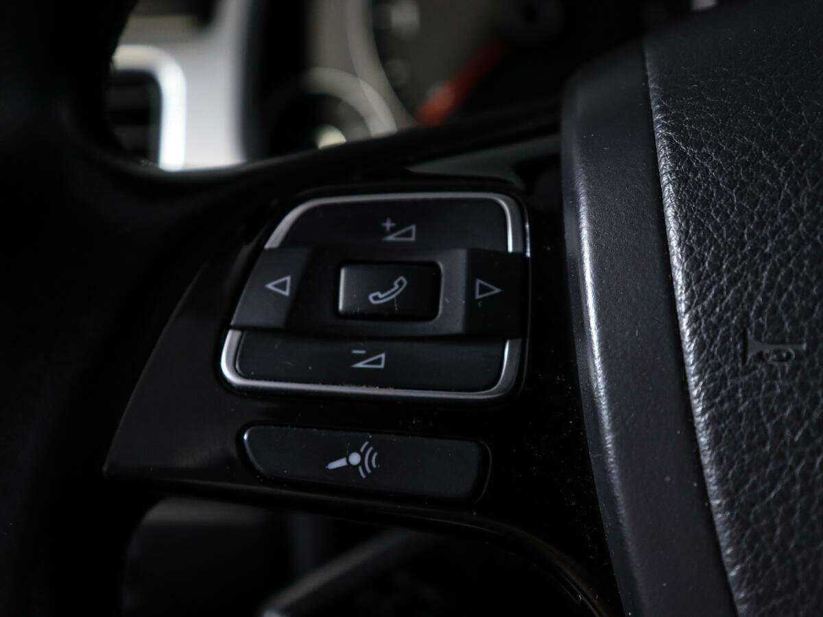 Volkswagen Touareg б/у, 2012, Автоматическая. Фото: #21