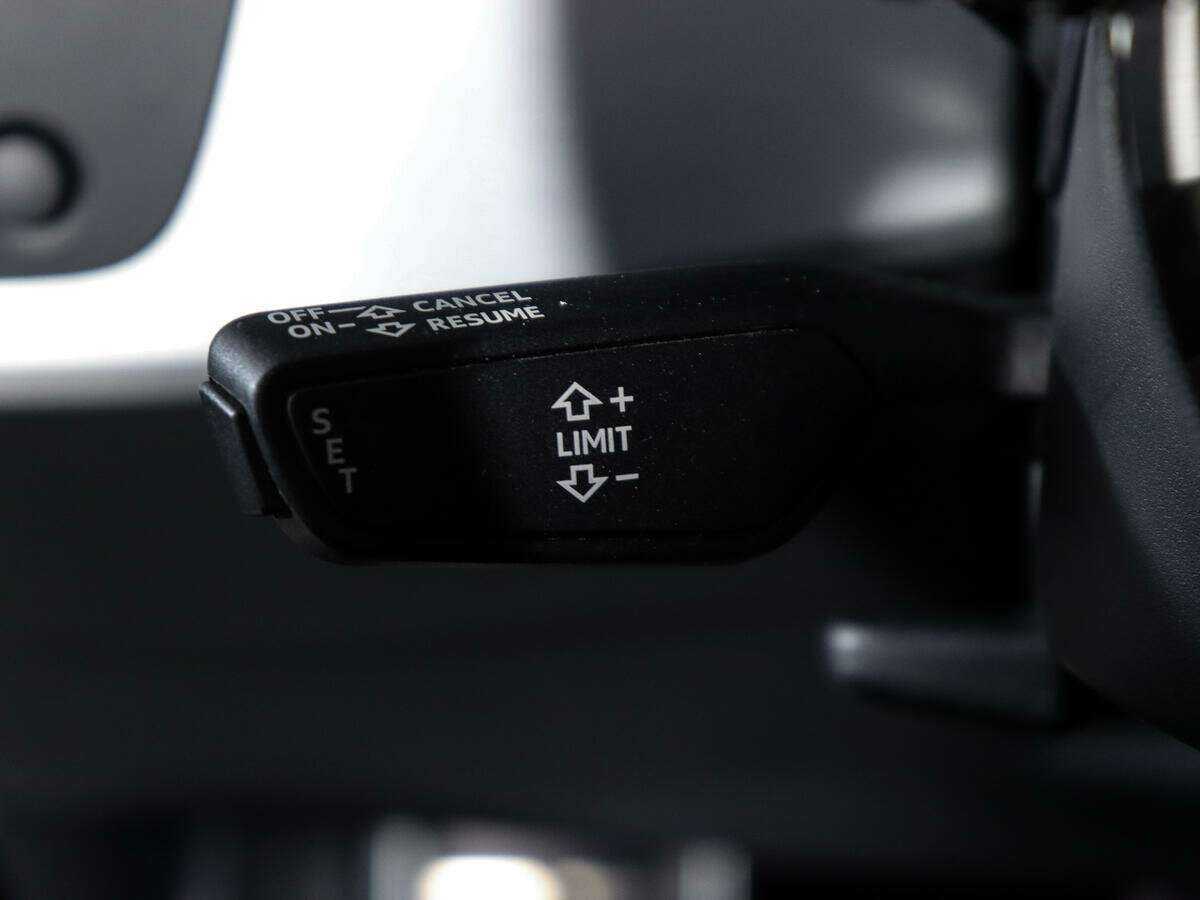 Ауди А4 б/у, 2017, Роботизированная. Фото: #18