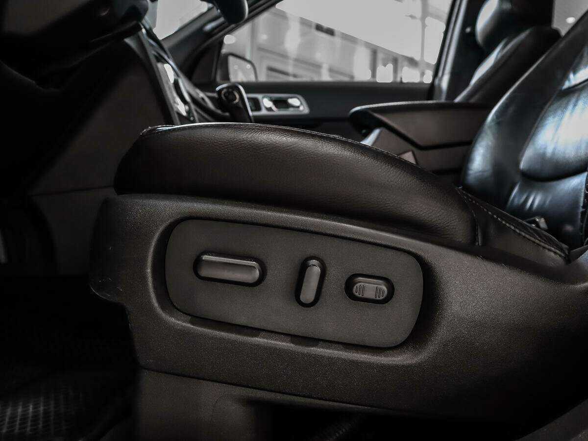 Ford Explorer б/у, 2014, Автоматическая. Фото: #9