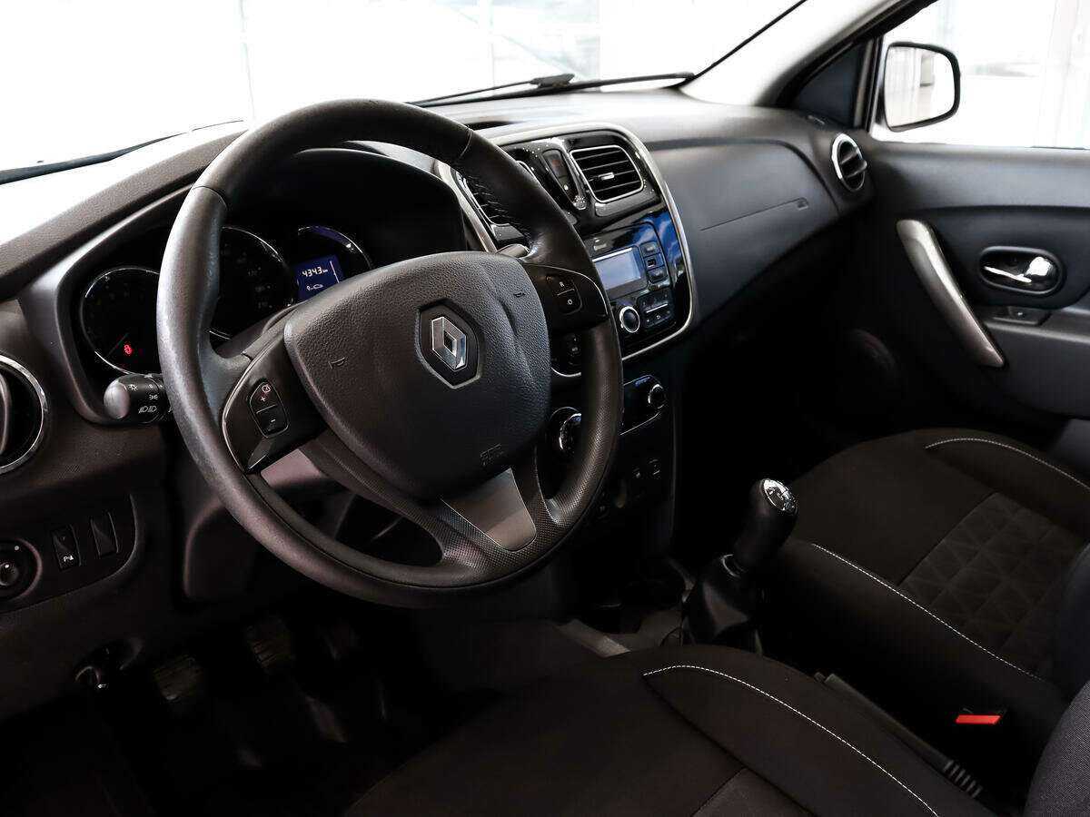 Рено Сандеро б/у, 2017, Механическая. Фото: #8