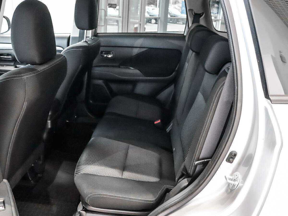 Митсубиши Оутлэндер б/у, 2016, Вариатор. Фото: #9