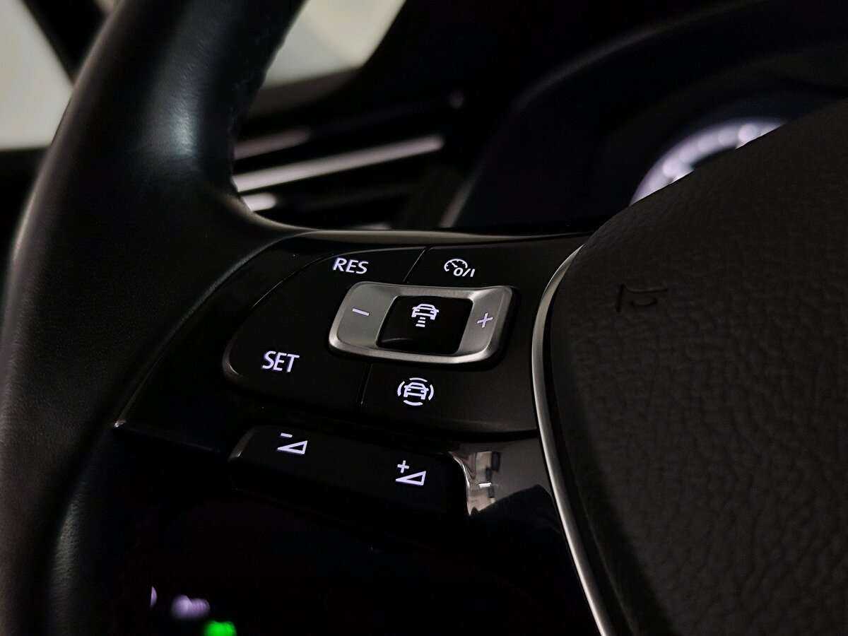 Volkswagen Passat б/у, 2019, Роботизированная. Фото: #21