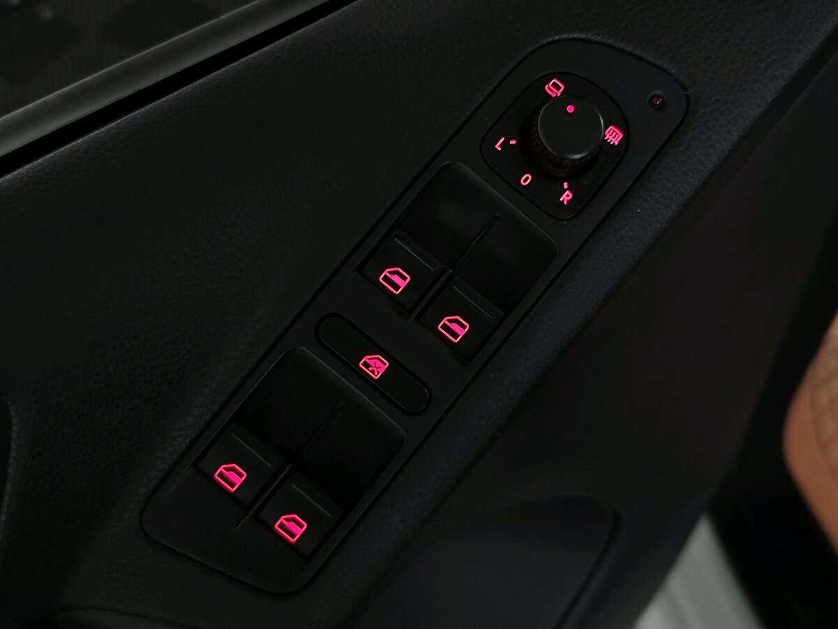 Volkswagen Tiguan б/у, 2013, Роботизированная. Фото: #15