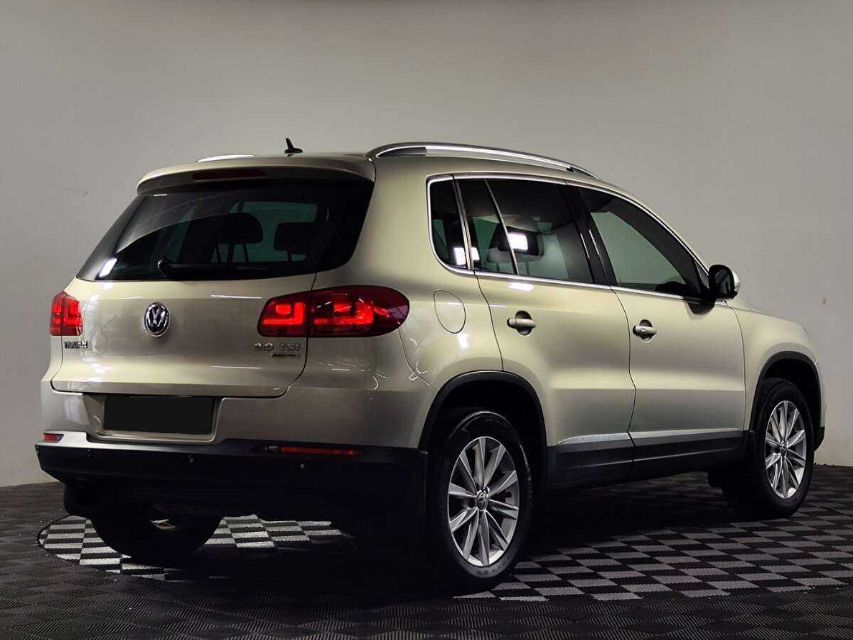 Volkswagen Tiguan б/у, 2012, Автоматическая. Фото: #2