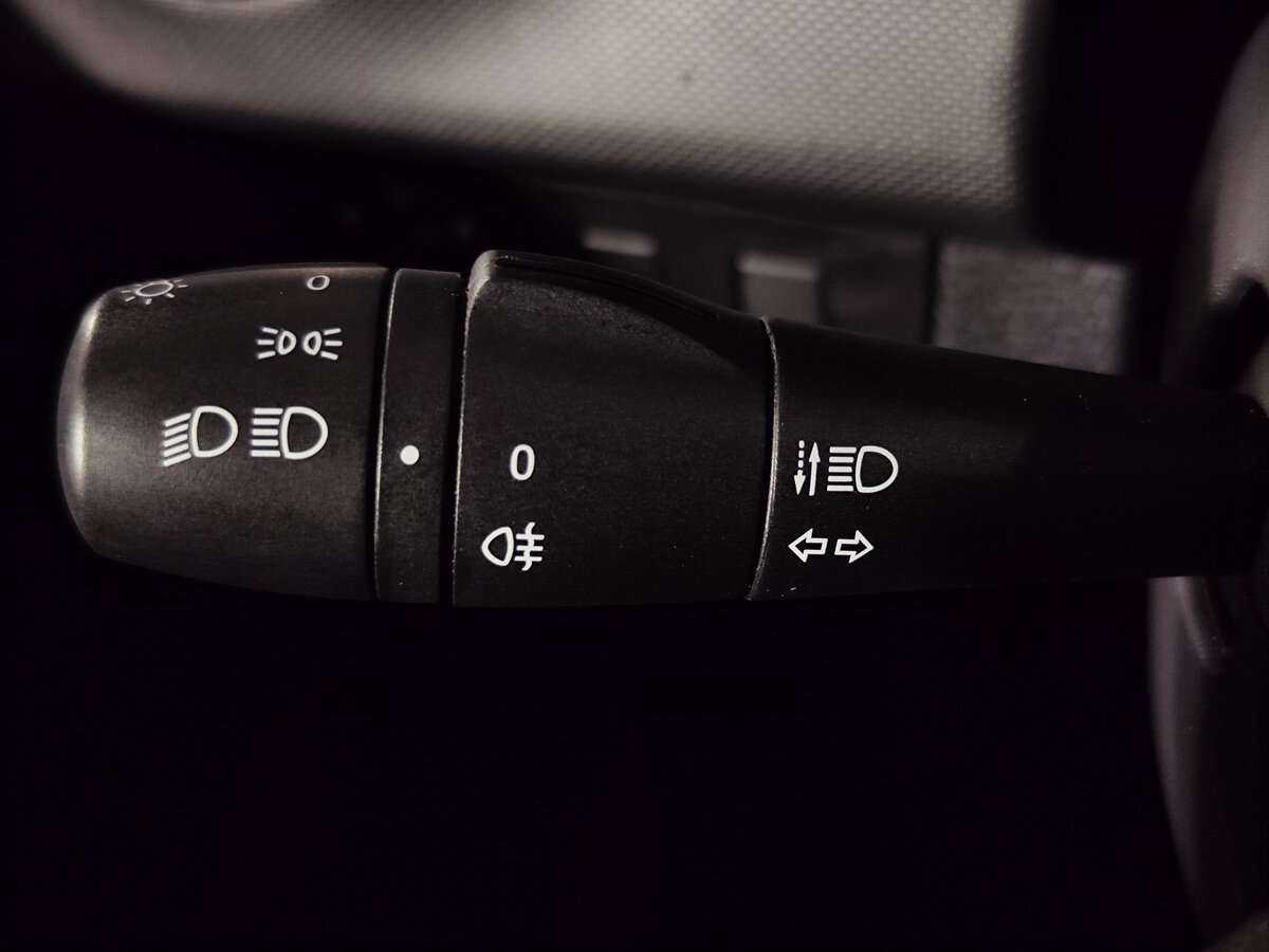 Рено Логан б/у, 2019, Автоматическая. Фото: #18