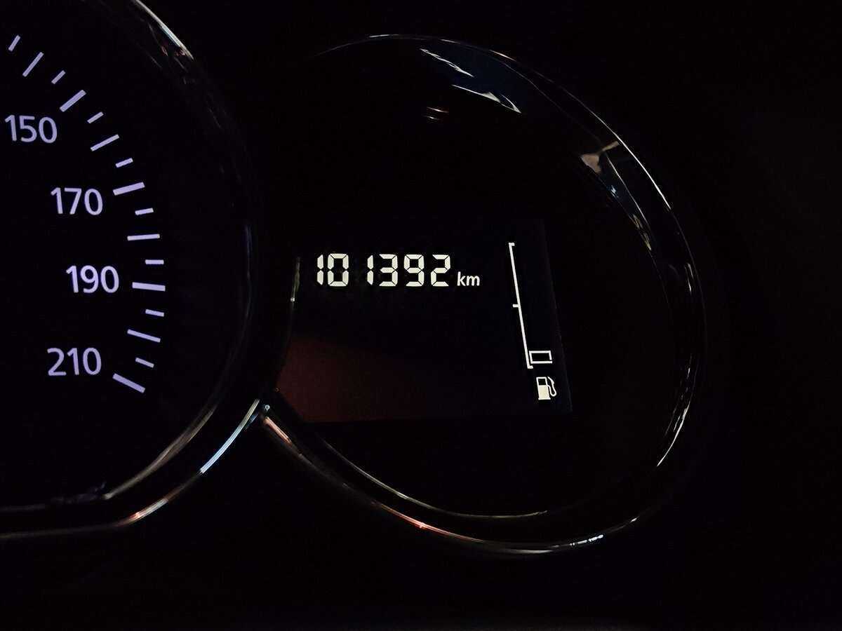 Рено Логан б/у, 2019, Автоматическая. Фото: #4