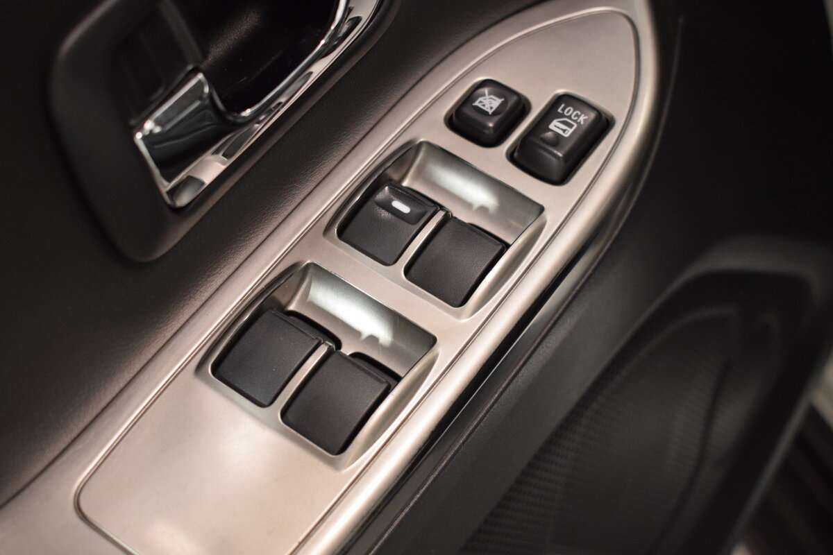 Митсубиши Паджеро б/у, 2014, Автоматическая. Фото: #7