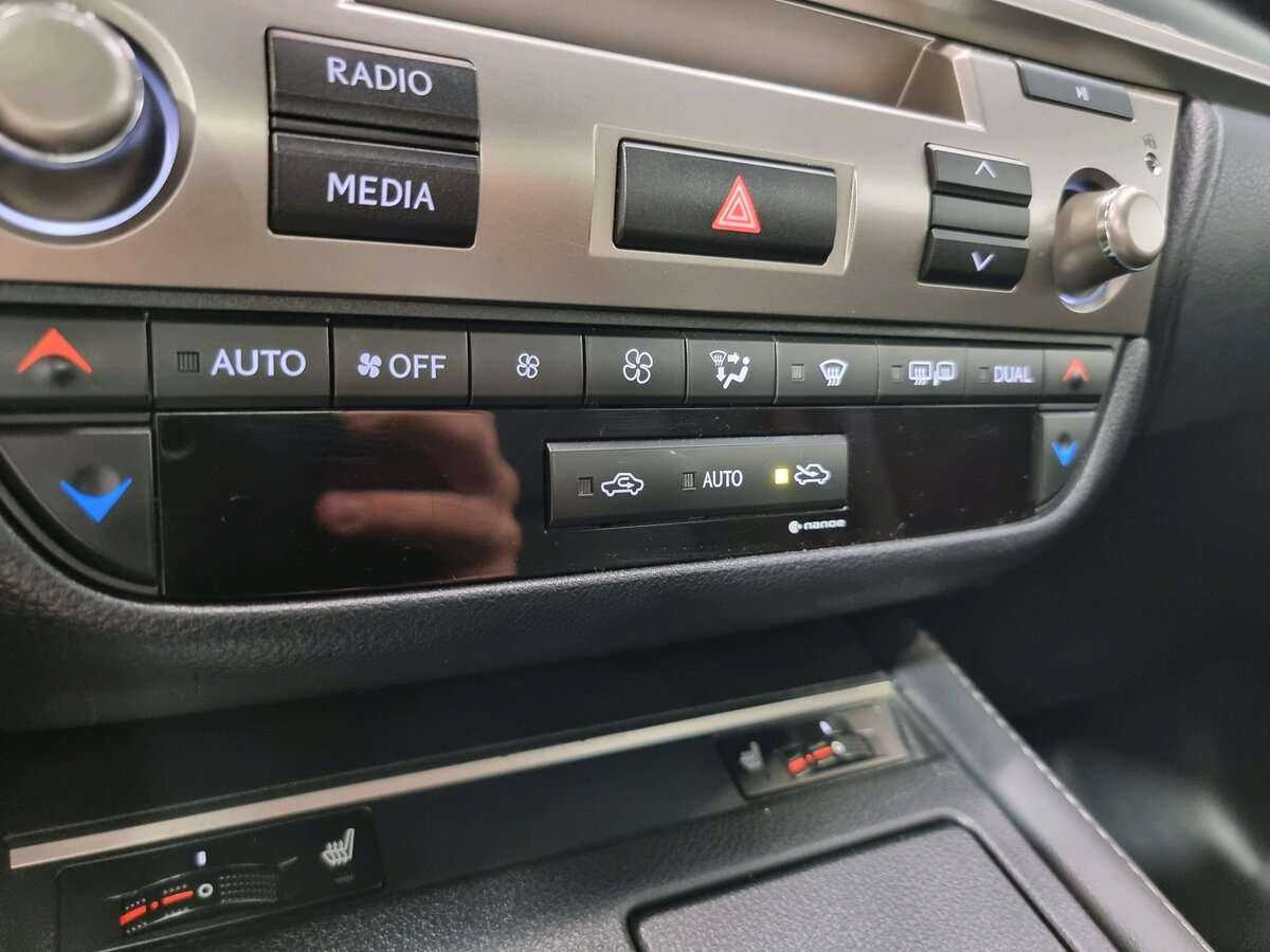 Лексус ЕС б/у, 2016, Автоматическая. Фото: #20