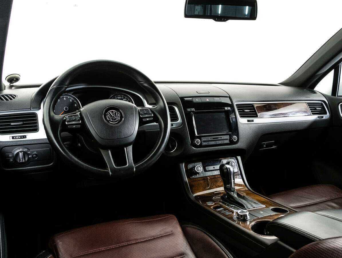 Volkswagen Touareg б/у, 2012, Автоматическая. Фото: #8