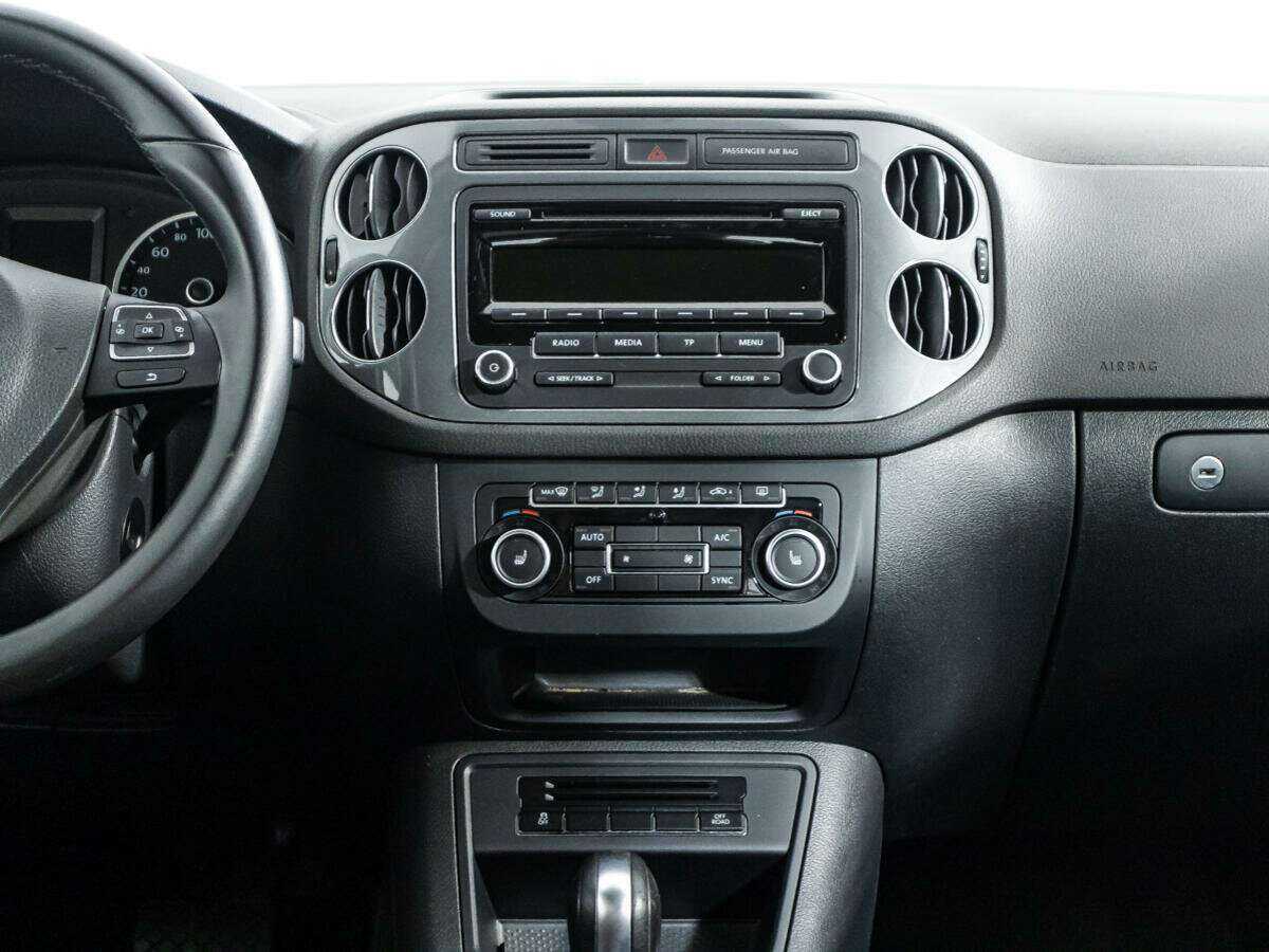 Volkswagen Tiguan б/у, 2015, Автоматическая. Фото: #13