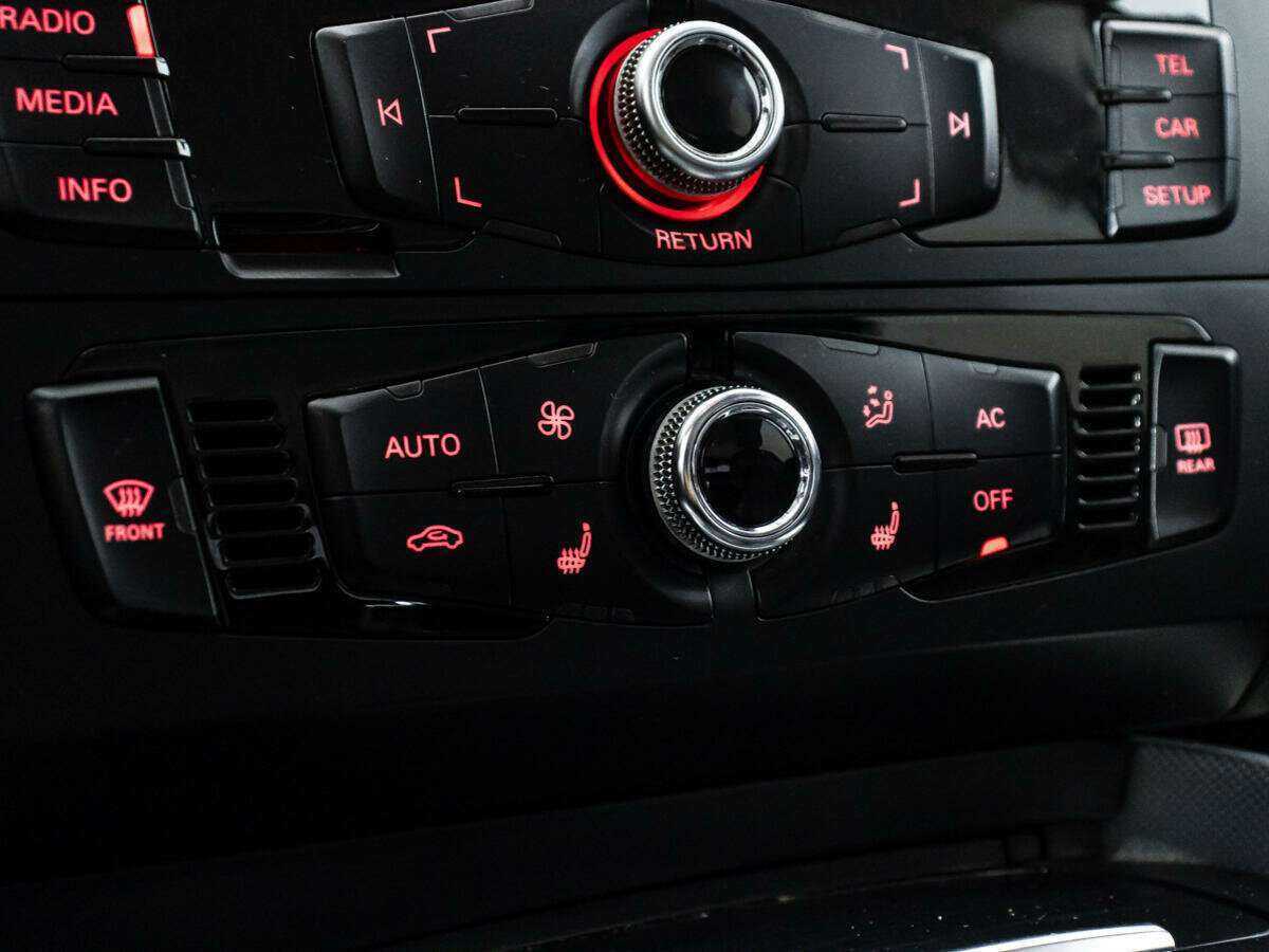 Ауди К5 б/у, 2014, Роботизированная. Фото: #15