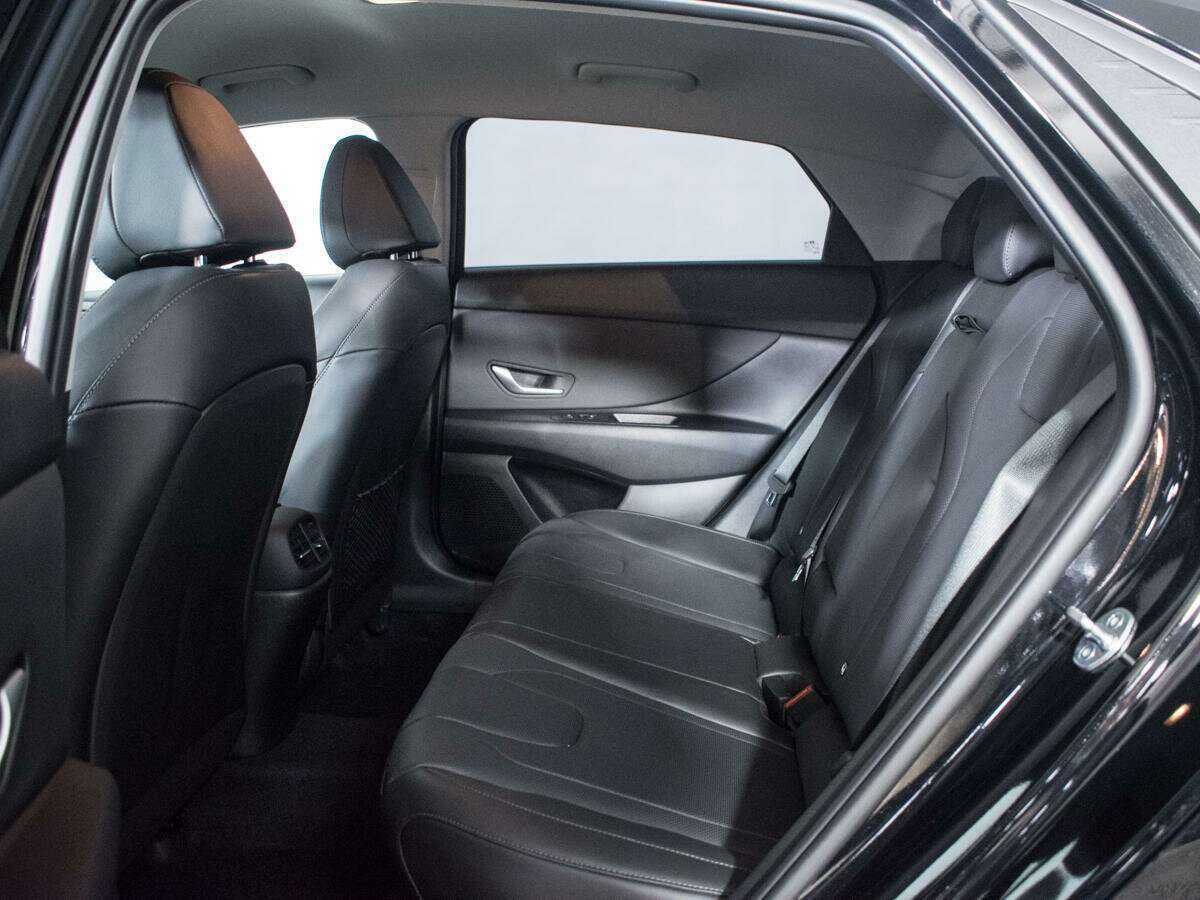 Hyundai Elantra б/у, 2023, Автоматическая. Фото: #9