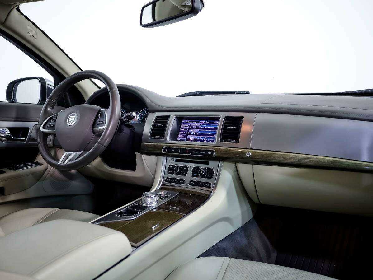 Jaguar XF б/у, 2013, Автоматическая. Фото: #7