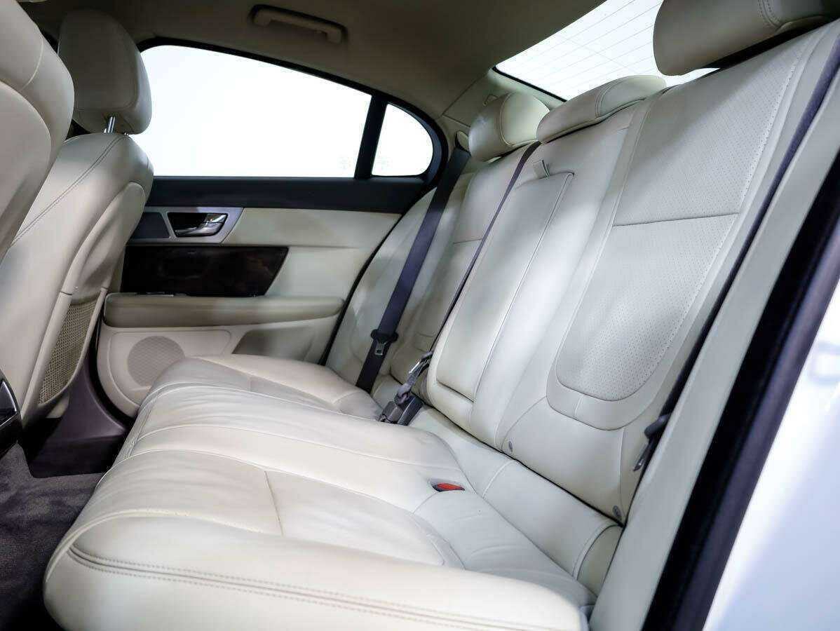 Jaguar XF б/у, 2013, Автоматическая. Фото: #11