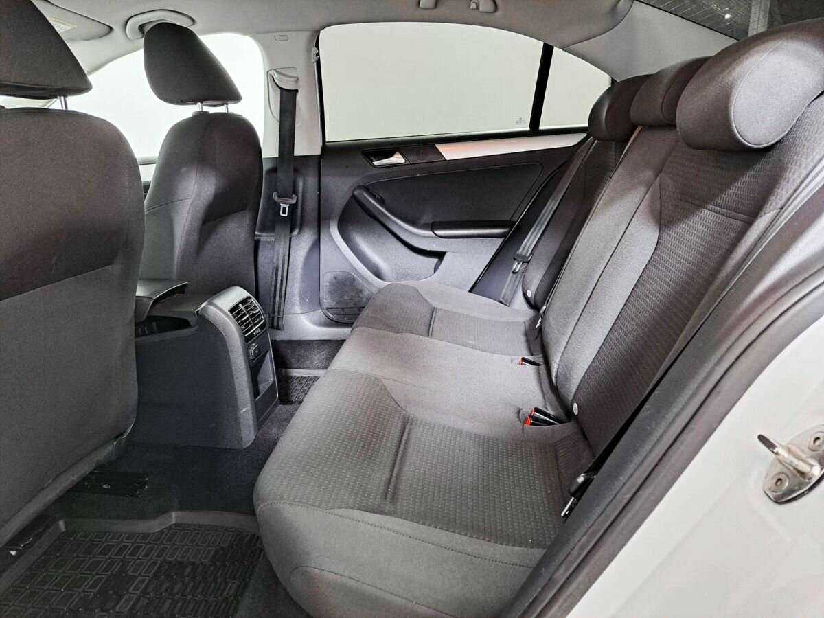 Volkswagen Jetta б/у, 2017, Автоматическая. Фото: #6