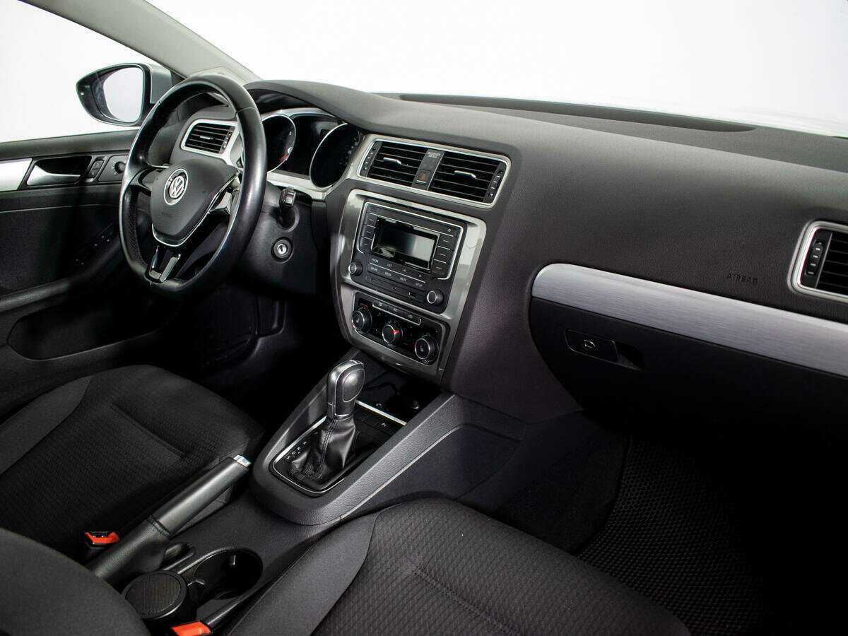 Volkswagen Jetta б/у, 2018, Роботизированная. Фото: #8