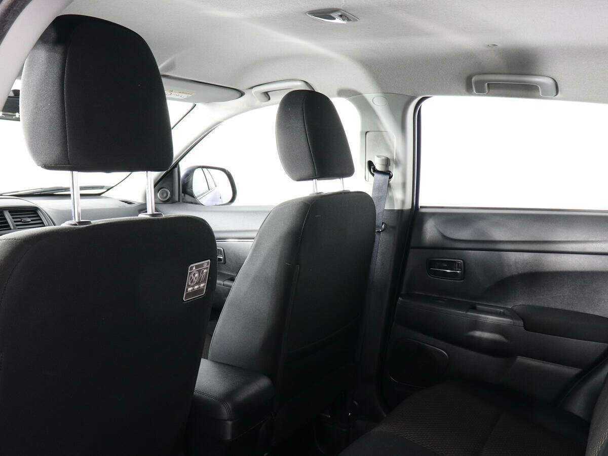 Митсубиши АС-Икс б/у, 2018, Механическая. Фото: #8