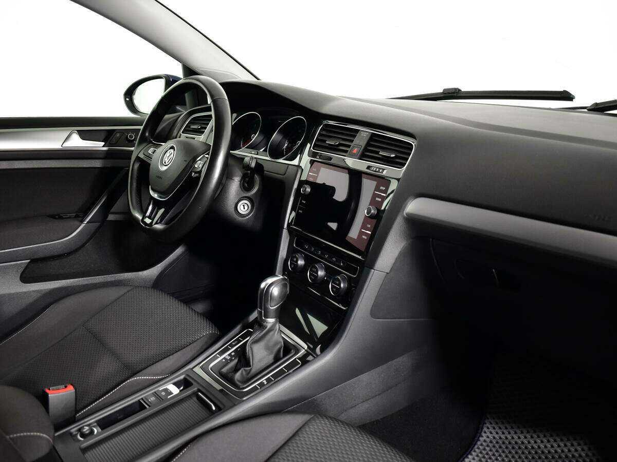 Volkswagen Golf б/у, 2018, Роботизированная. Фото: #6