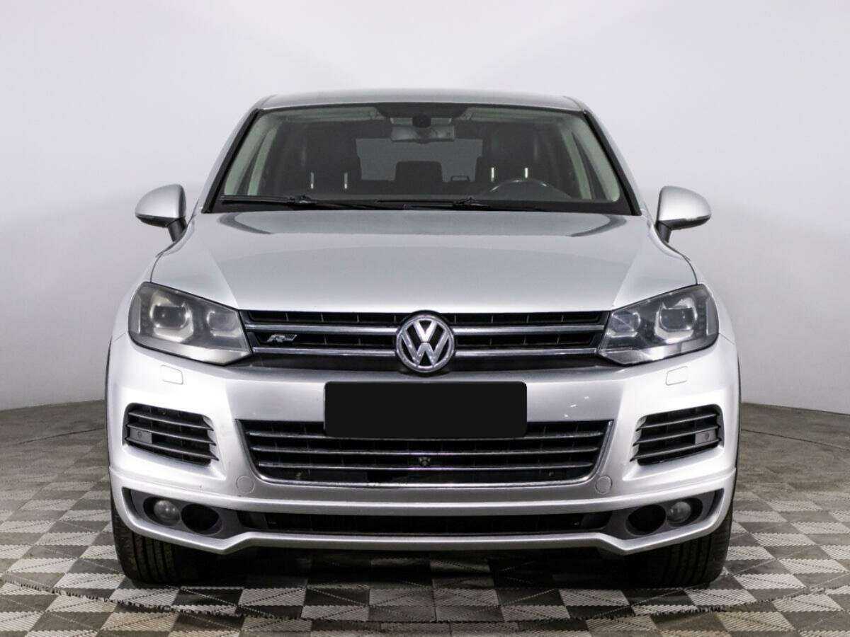 Volkswagen Touareg б/у, 2012, Автоматическая. Фото: #1